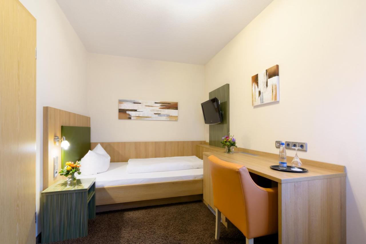 Danner'S Hotel Loewen Marschalkenzimmern Esterno foto